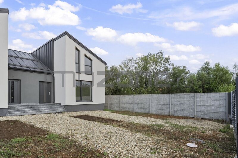 Buftea Duplex P+M, 195 mp utili -Buftea, Str. Horia, langa lac